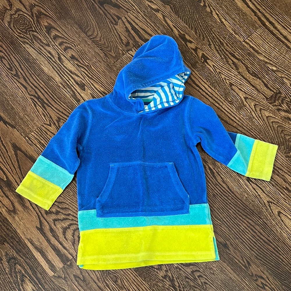 Mini Boden wearable towel